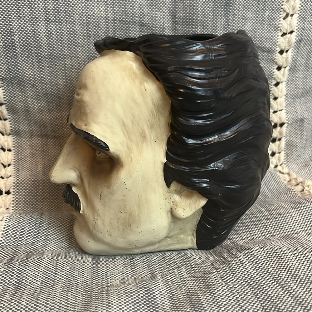 Ceramic Bust Planter - Picture 5 of 10